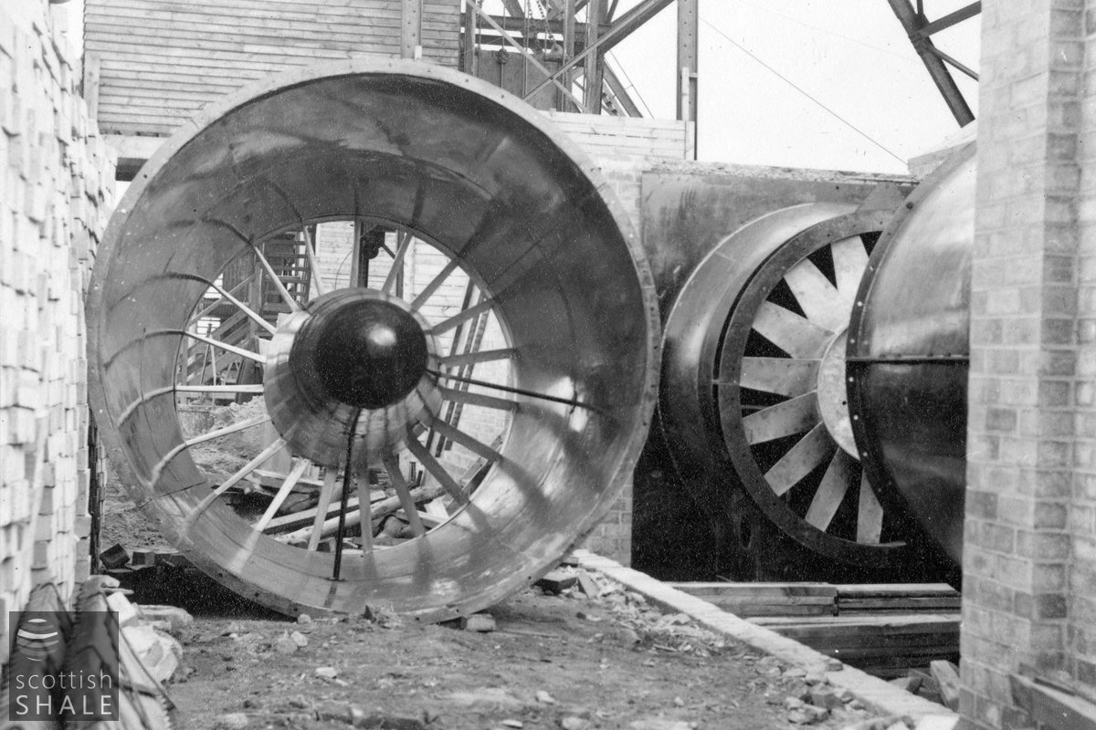 (BP Archives 19800-033).jpg