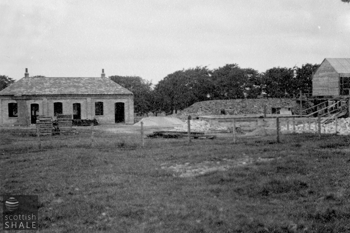 (BP Archives 19800-038).jpg