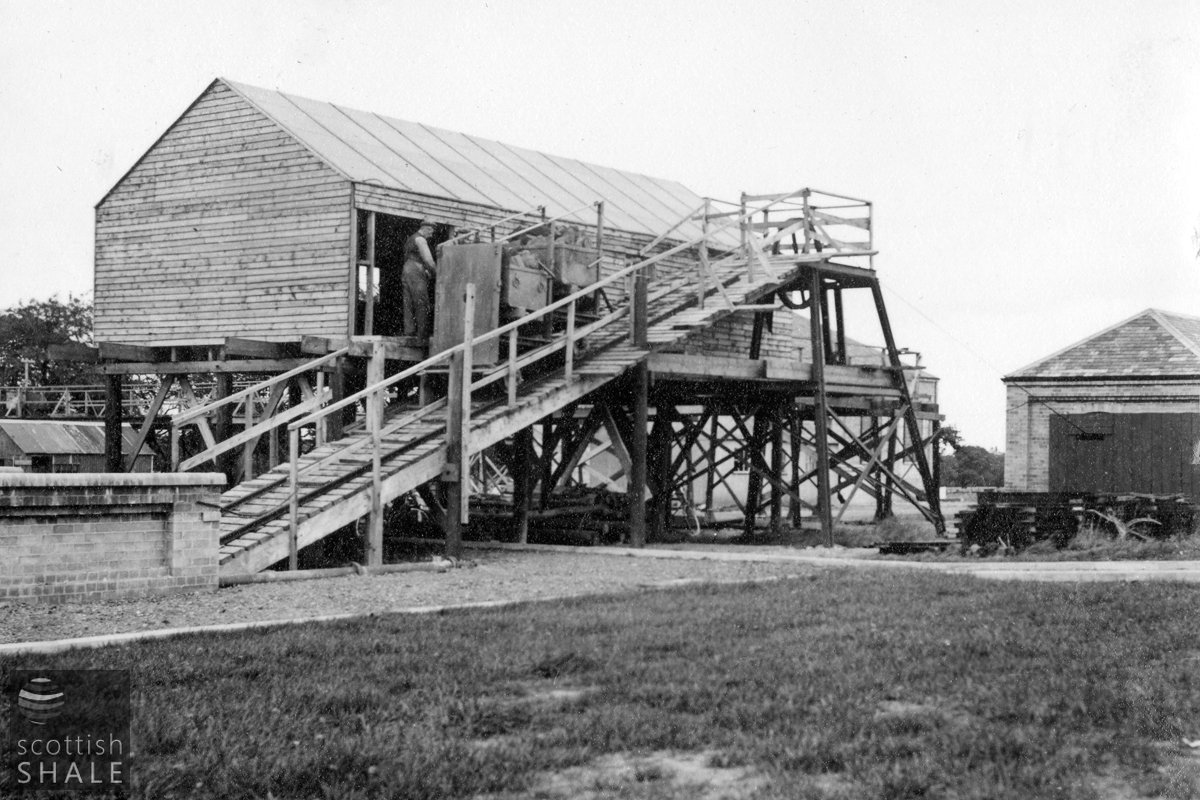 (BP Archives 19800-042).jpg