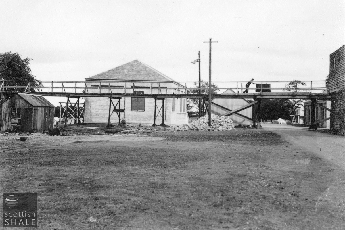 (BP Archives 19800-043).jpg