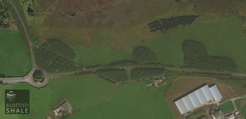 Recent aerial view of the same area, with the 1960's Starlaw Road and M8 roundabout cutting across earlier routes.