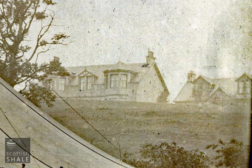 We don't know where in central Scotland this photograph was taken – does anyone recognise these fine stone villas perched on the top of the ridge. There are similar (but slightly different) homes in Bo'ness.