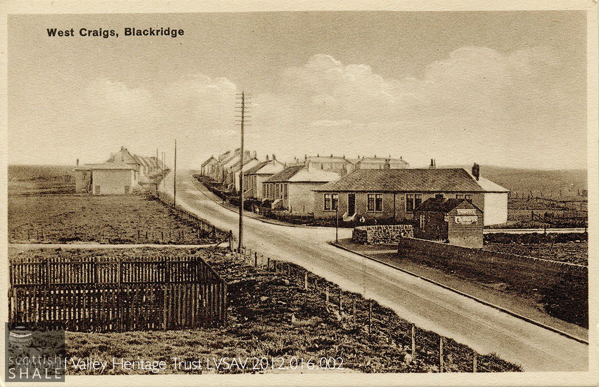 F19044-02.jpg